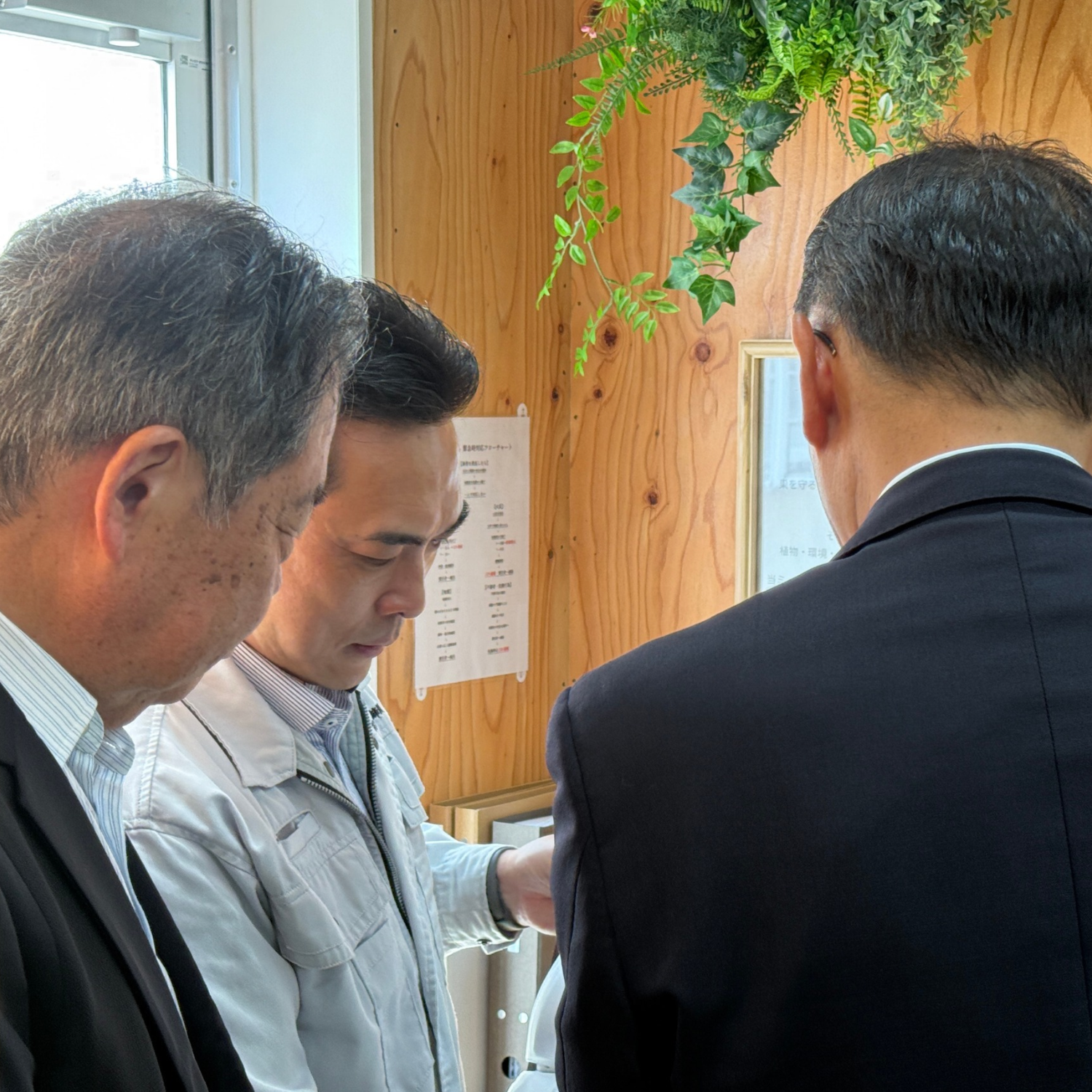 日本プロポリス協議会 会長・事務局長がFUJIMIプロポリスミュージアムに来館されました